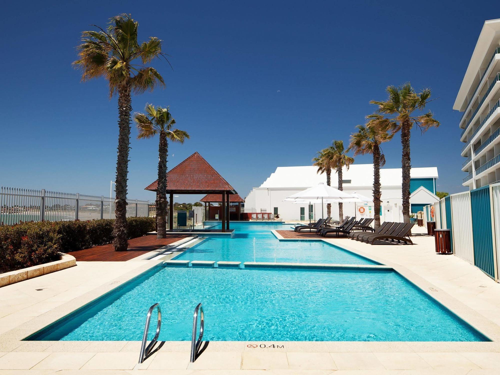 Seashells Mandurah Hotel Bagian luar foto